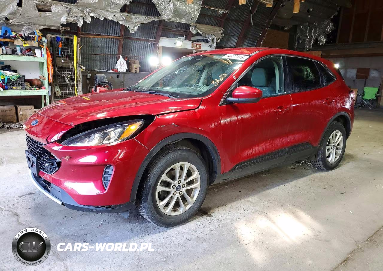 2020 Ford Escape Se