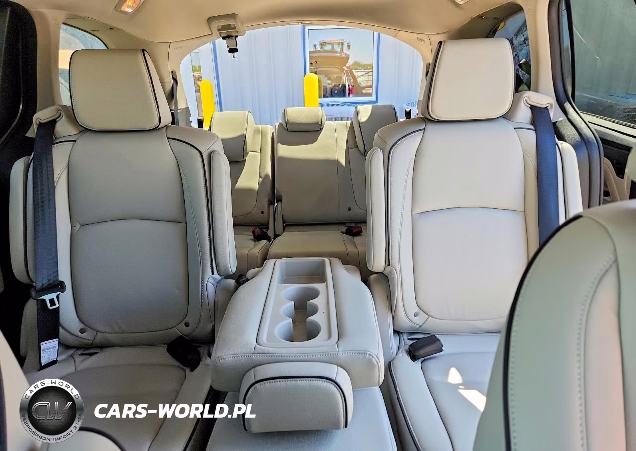 2026 Honda Odyssey Touring VIN:5FNRL6H85TB001100 - 10