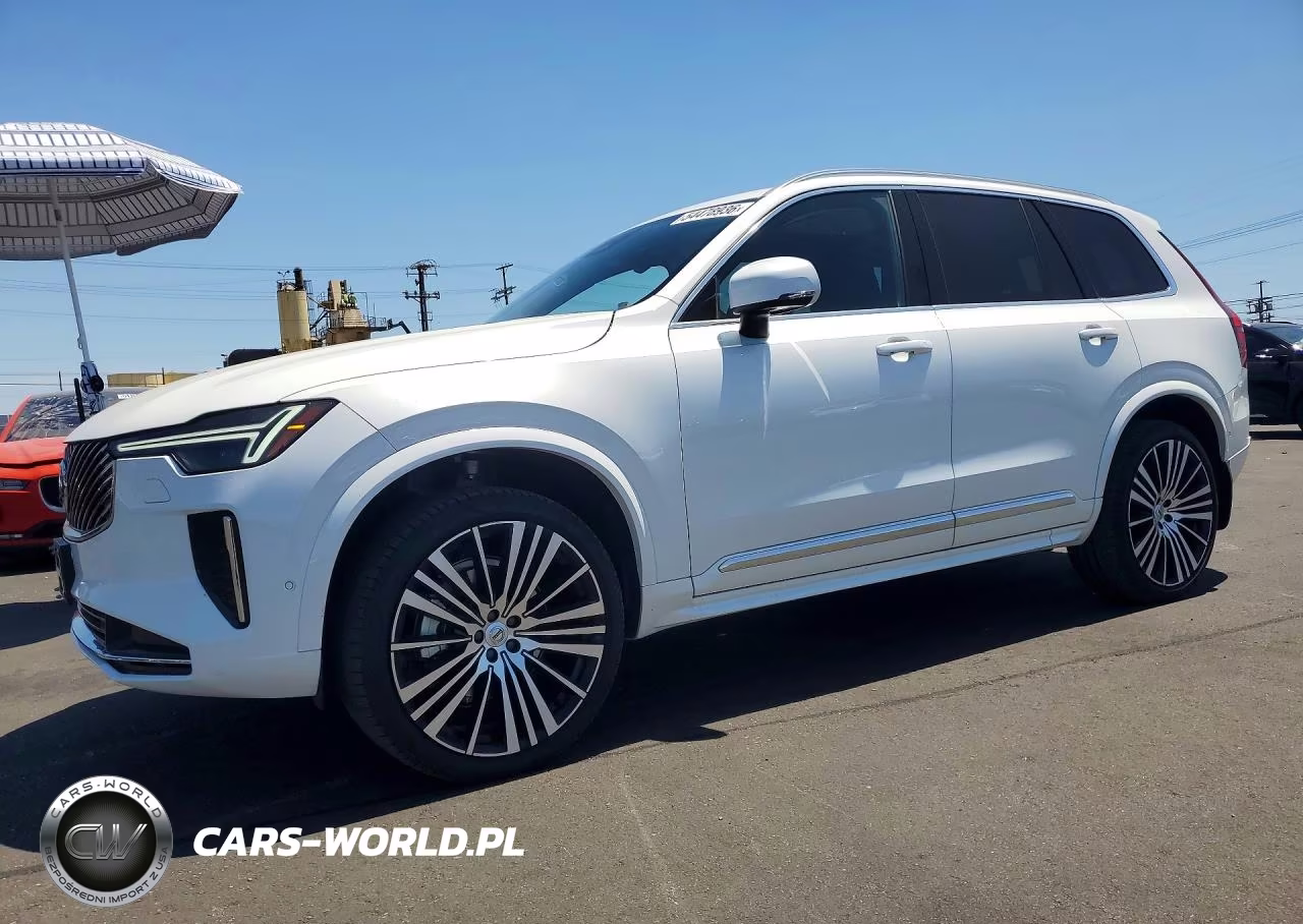2025 Volvo Xc90 B6 Plus 7-Seater – zdjęcie 1 z 13