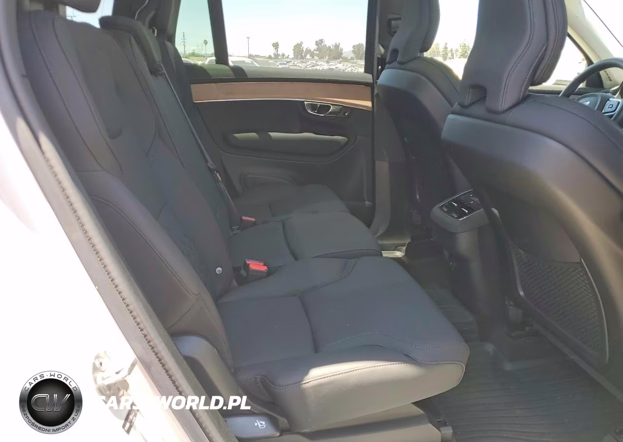 2025 Volvo Xc90 B6 Plus 7-Seater VIN:YV4062PB8S1351721 - 11