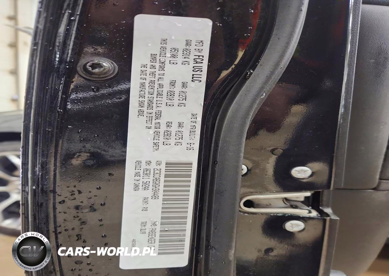 2016 Chrysler 300 S VIN:2C3CCABG0GH304489 - 13