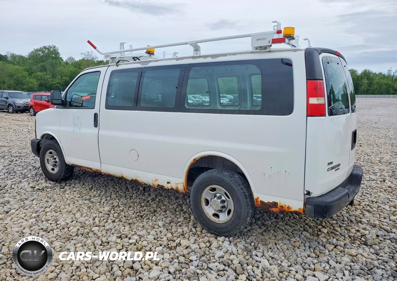 2012 Chevrolet Express G2500 VIN:1GCWGFCA2C1120104 - 2