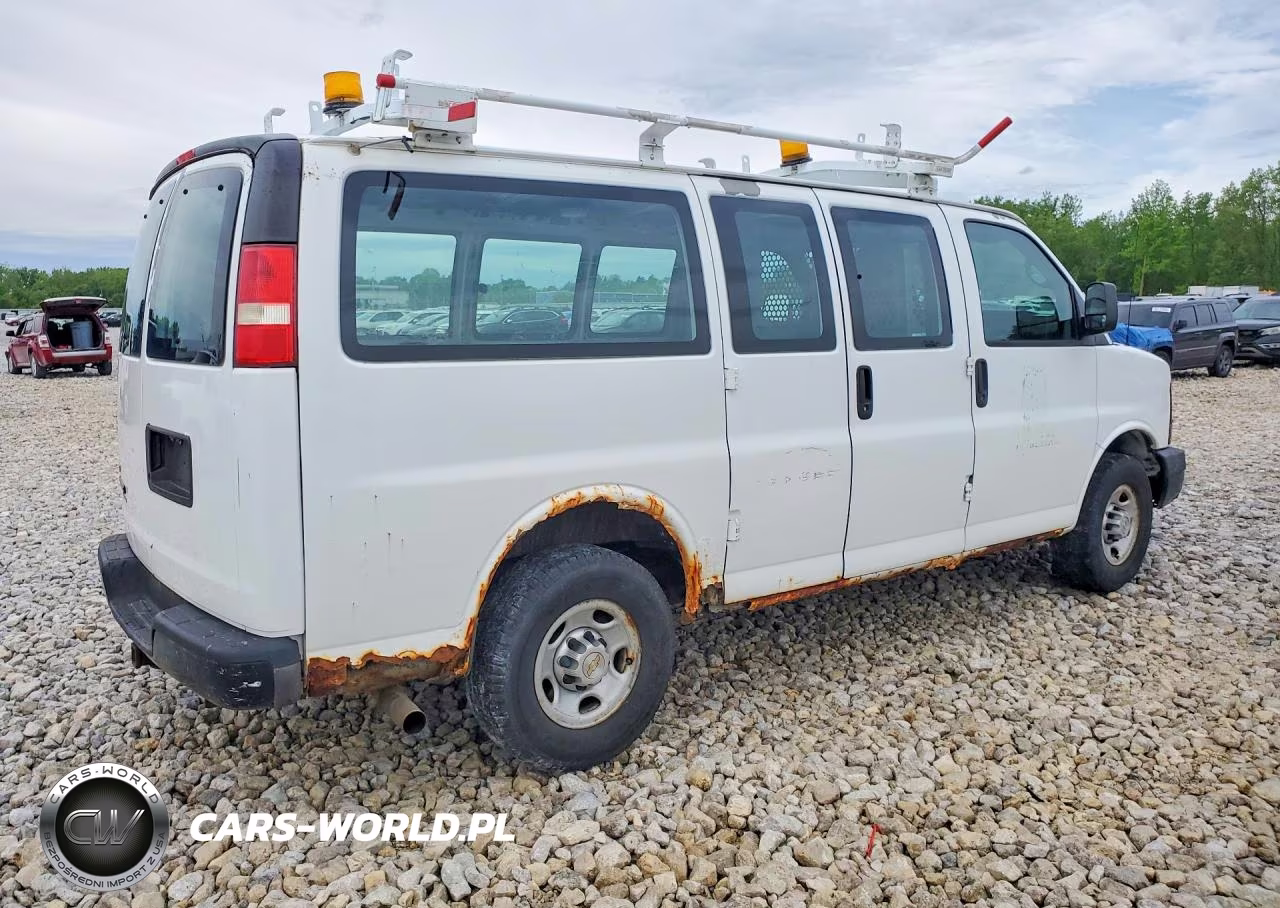 2012 Chevrolet Express G2500 VIN:1GCWGFCA2C1120104 - 3
