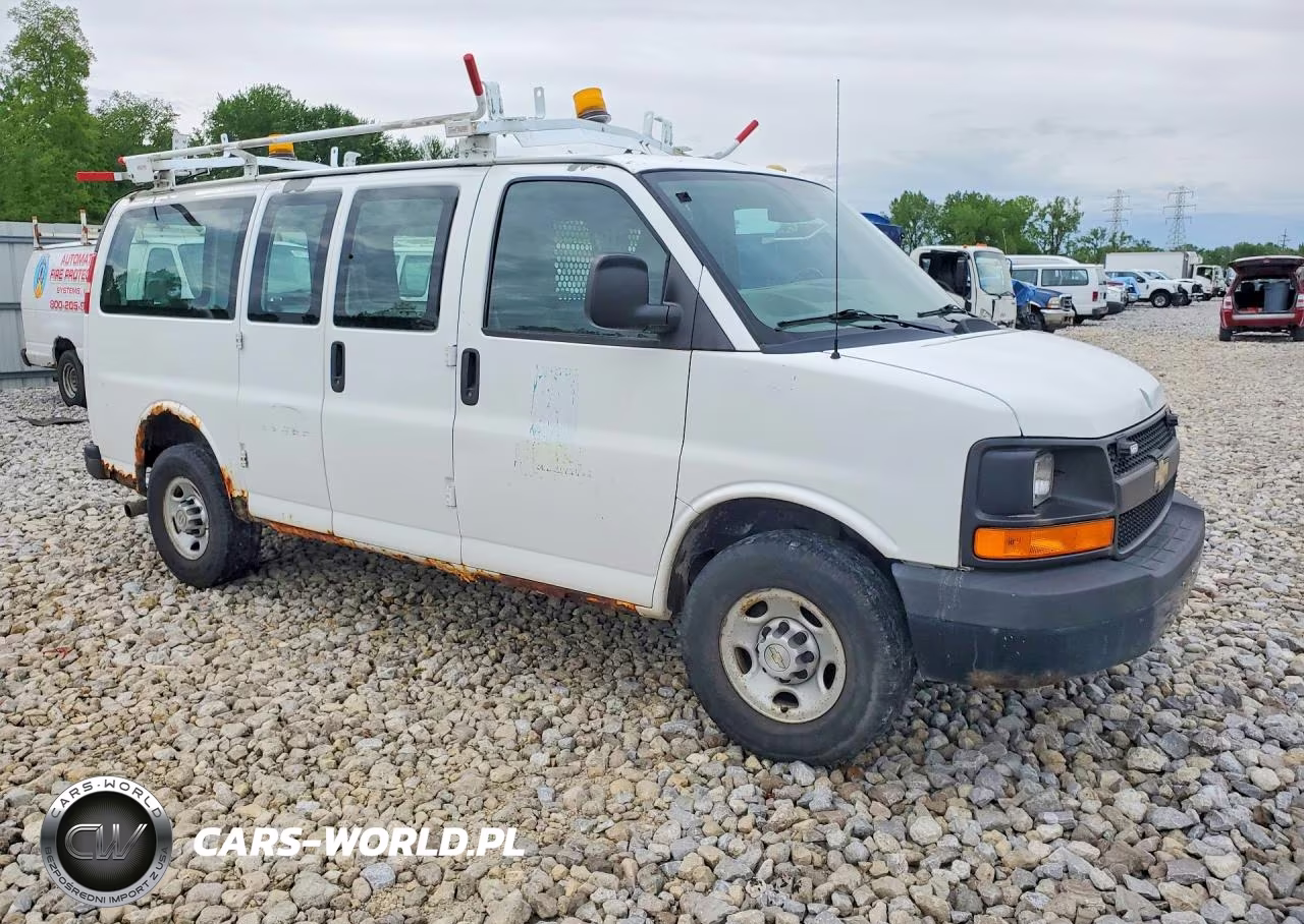 2012 Chevrolet Express G2500 VIN:1GCWGFCA2C1120104 - 4