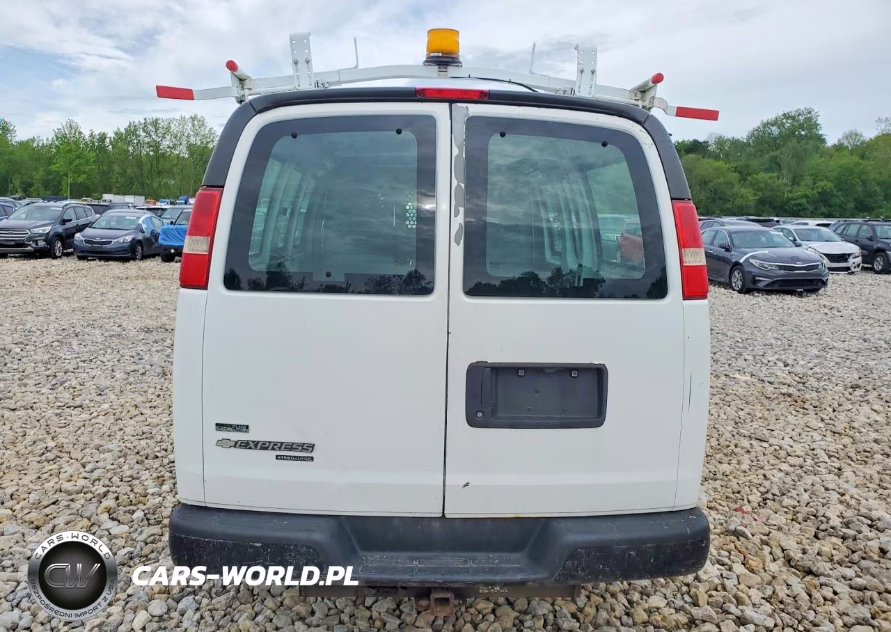 2012 Chevrolet Express G2500 VIN:1GCWGFCA2C1120104 - 6