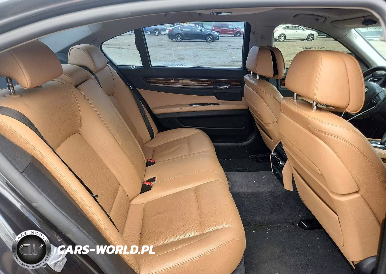 2014 BMW 740 Li VIN:WBAYE4C57ED138182 - 10