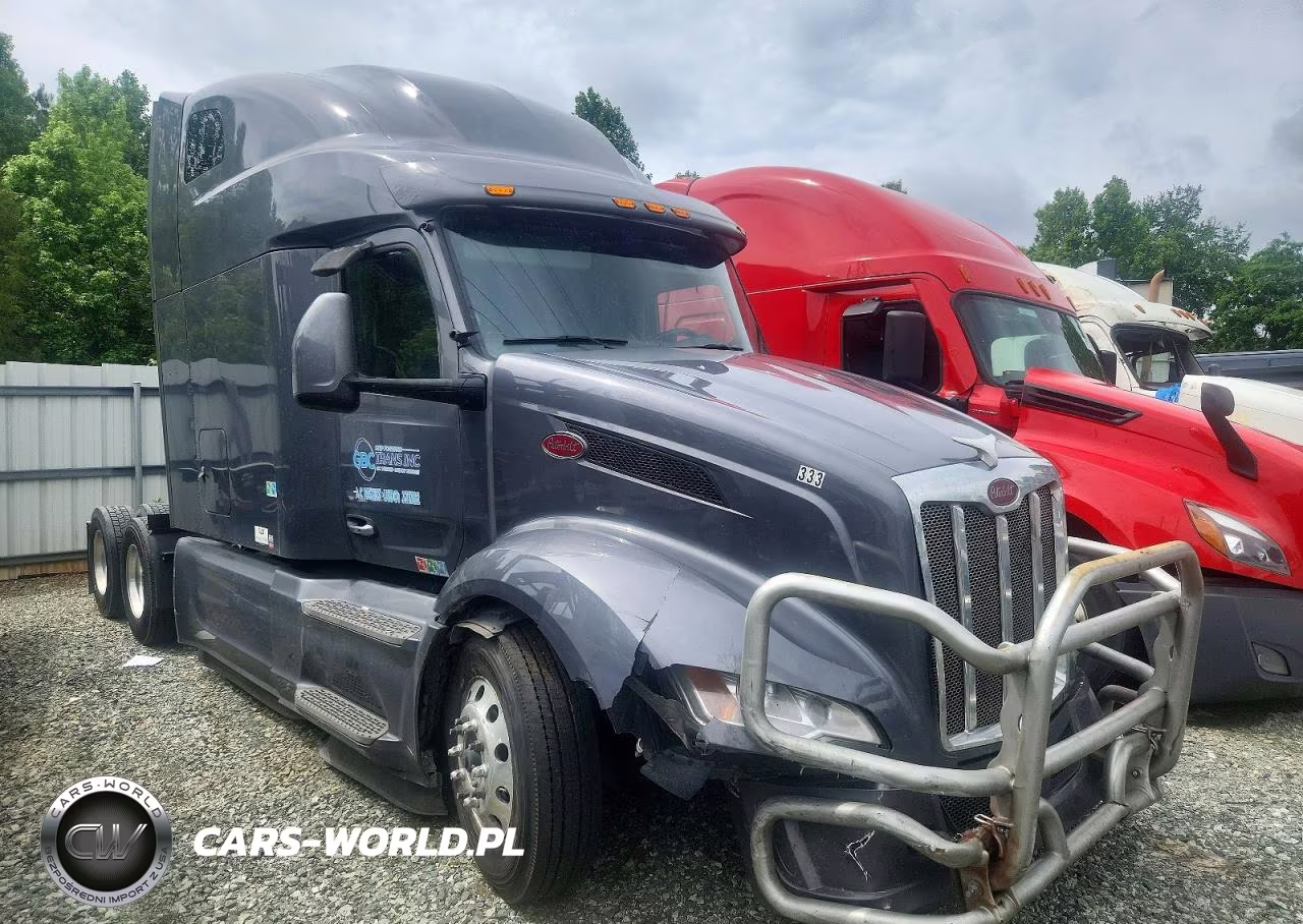 2023 Peterbilt 579 Semi Truck