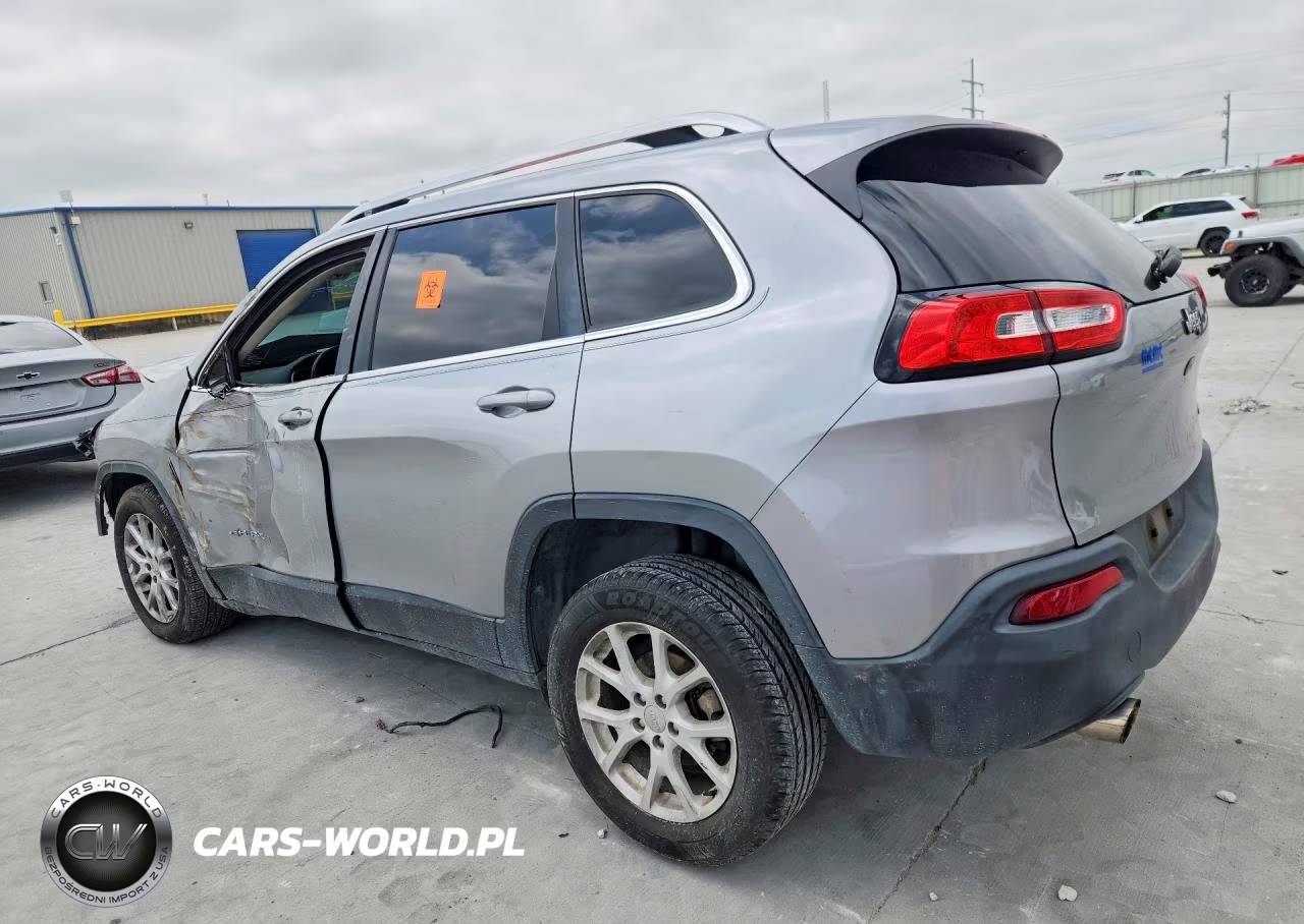2016 Jeep Cherokee Latitude VIN:1C4PJLCB2GW346844 - 2