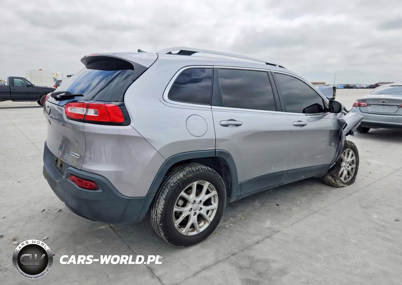2016 Jeep Cherokee Latitude VIN:1C4PJLCB2GW346844 - 3