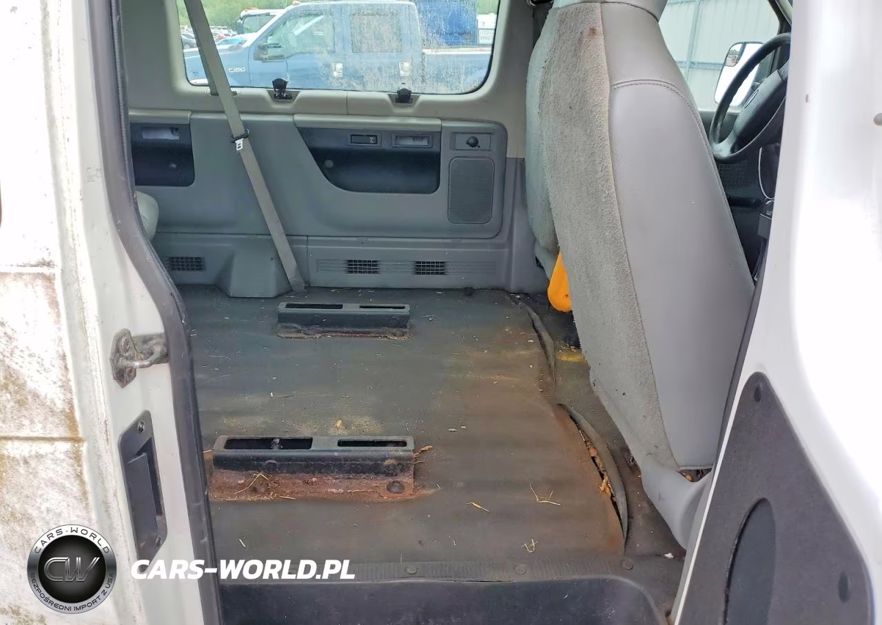 2010 Ford Econoline E150 Wagon VIN:1FMNE1BW1ADA12095 - 11
