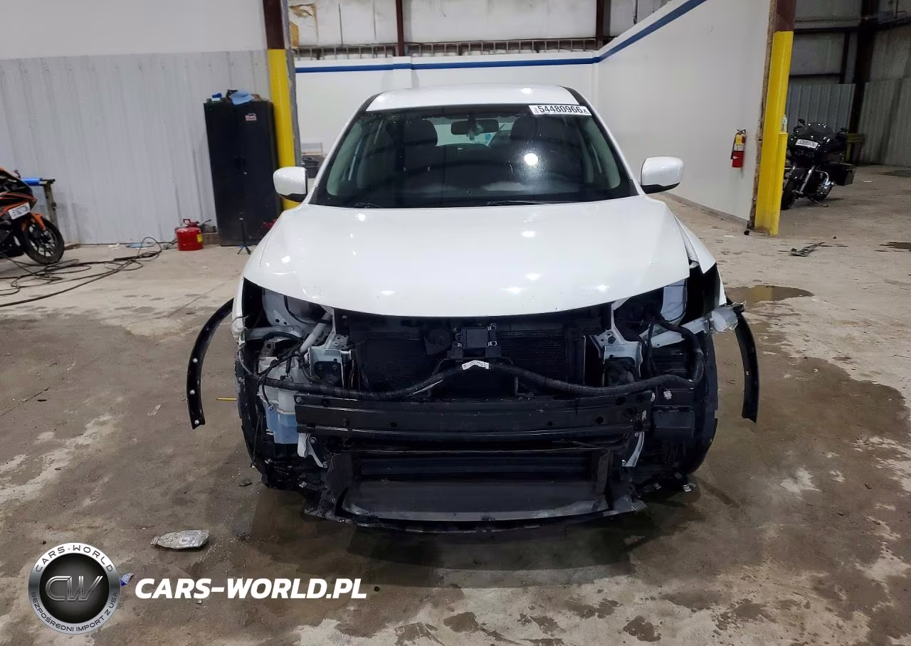 2018 Nissan Rogue S VIN:KNMAT2MT1JP559707 - 5