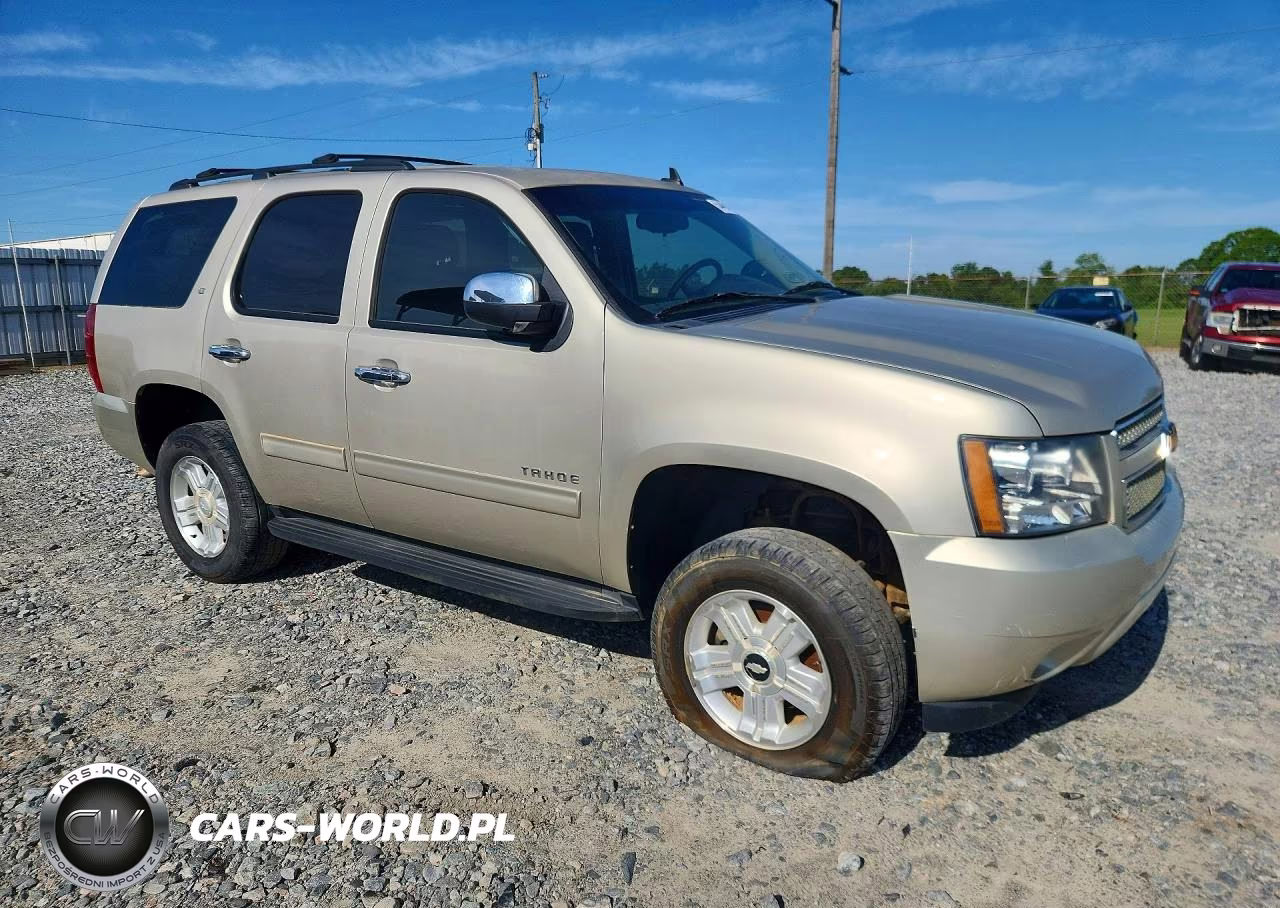 2013 Chevrolet Tahoe C1500 Lt VIN:1GNSCBE04DR176398 - 4