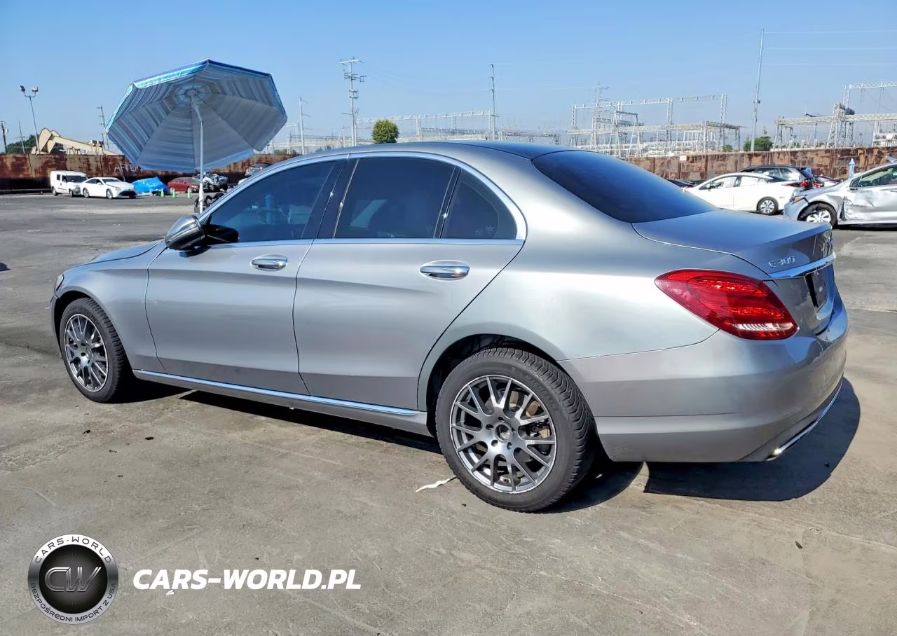 2015 Mercedes-Benz C 300 4Matic VIN:55SWF4KB0FU033670 - 2