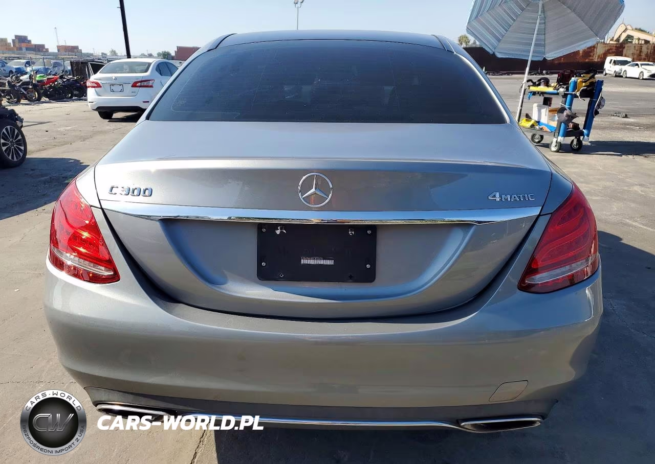 2015 Mercedes-Benz C 300 4Matic VIN:55SWF4KB0FU033670 - 6
