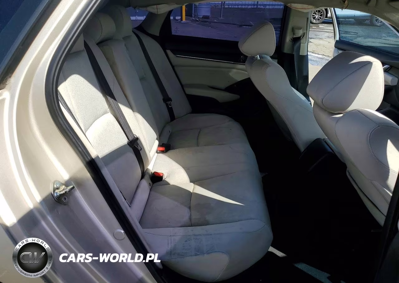 2018 Honda Accord VIN:1HGCV1F17JA141519 - 10