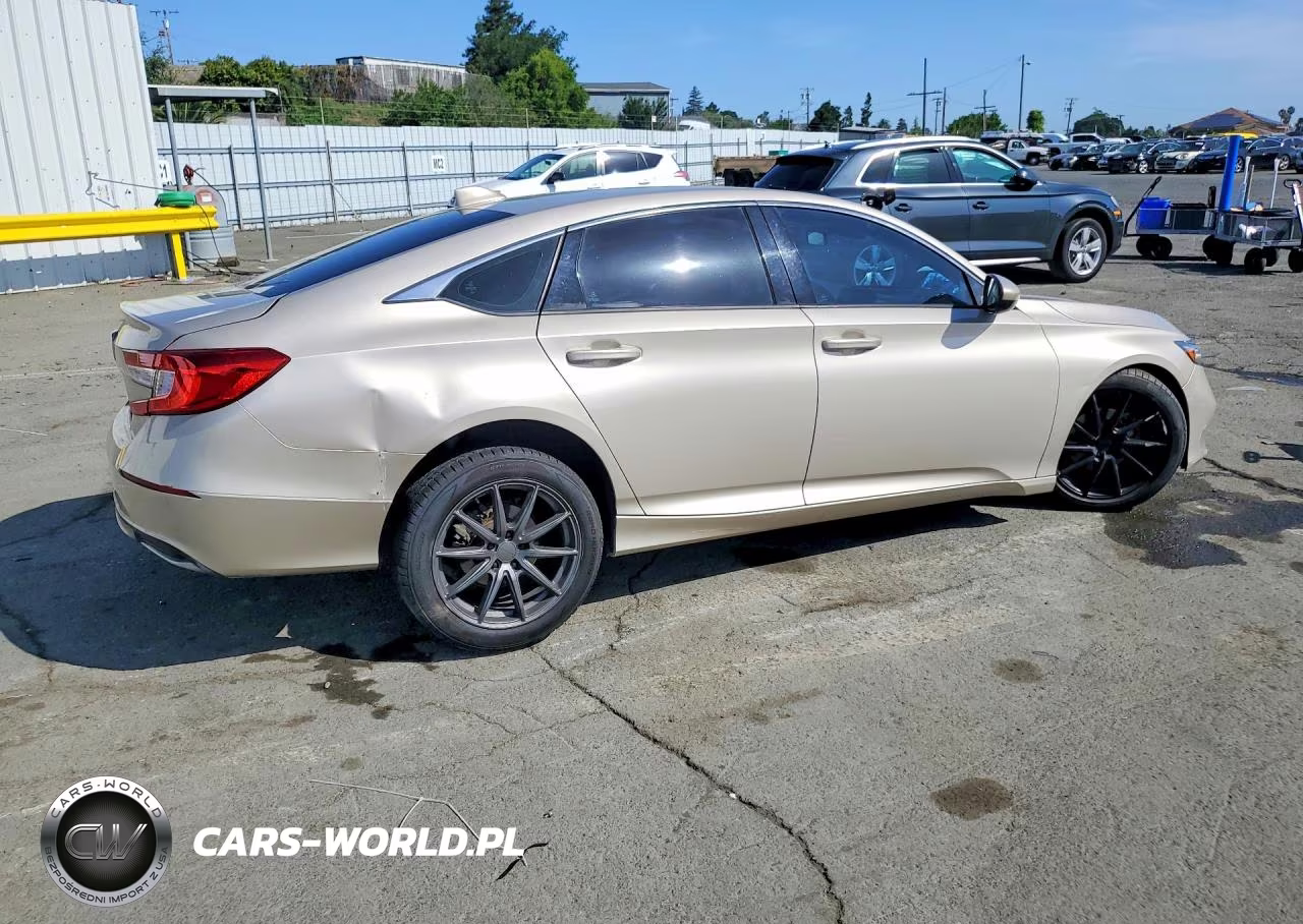 2018 Honda Accord VIN:1HGCV1F17JA141519 - 3