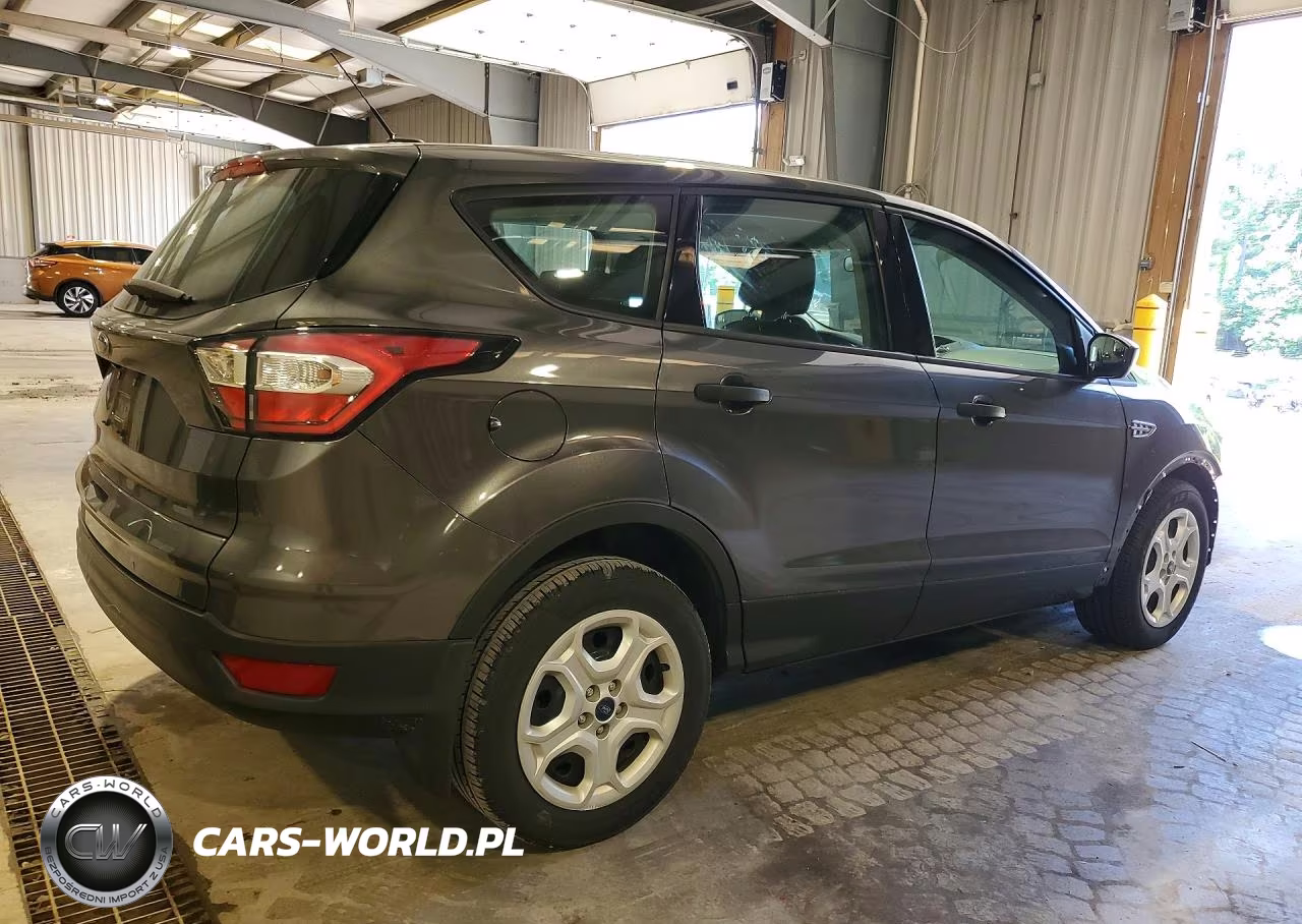 2017 Ford Escape S VIN:1FMCU0F70HUC63076 - 3