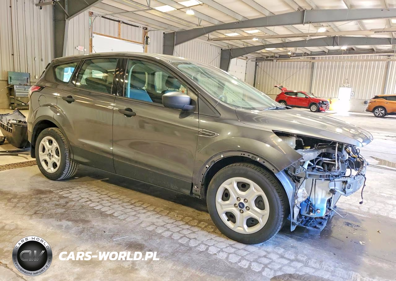 2017 Ford Escape S VIN:1FMCU0F70HUC63076 - 4