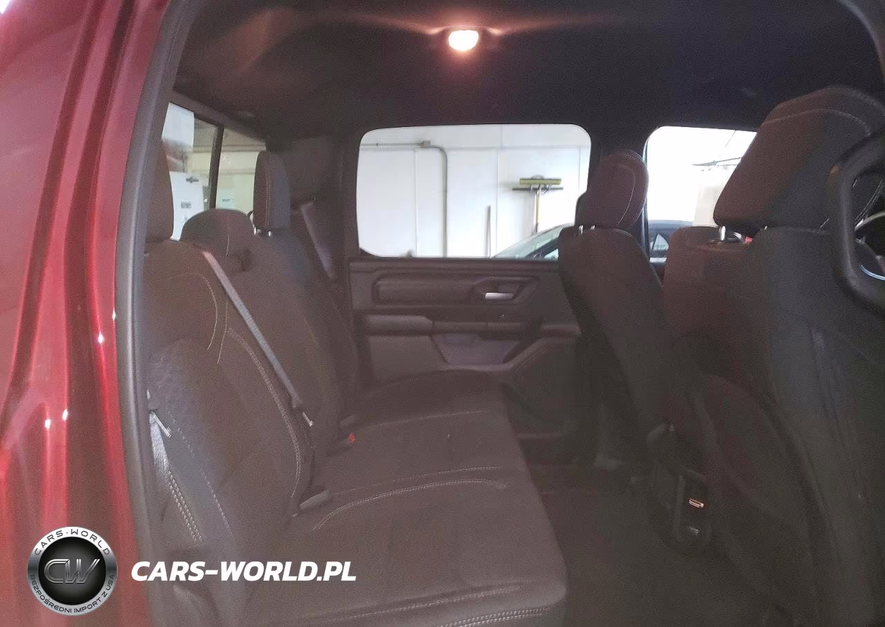 2025 Ram 1500 Tradesman VIN:1C6SRFGP8SN683633 - 10