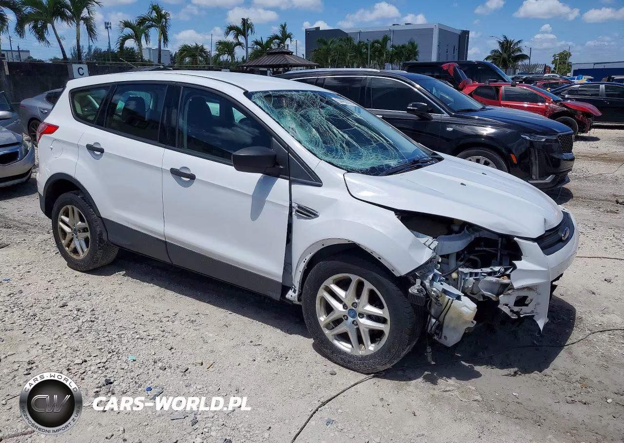 2016 Ford Escape S VIN:1FMCU0F7XGUC06091 - 4