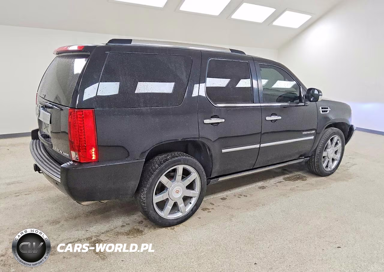 2014 Cadillac Escalade Luxury VIN:1GYS4BEF9ER243261 - 3