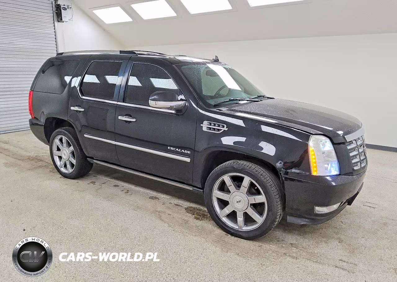 2014 Cadillac Escalade Luxury VIN:1GYS4BEF9ER243261 - 4