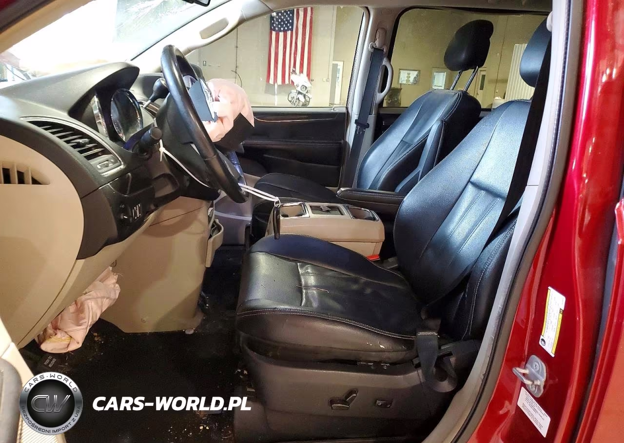 2014 Chrysler Town & Country Touring VIN:2C4RC1BG0ER249524 - 7