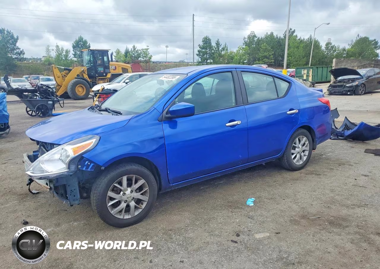 2016 Nissan Versa S – zdjęcie 1 z 13