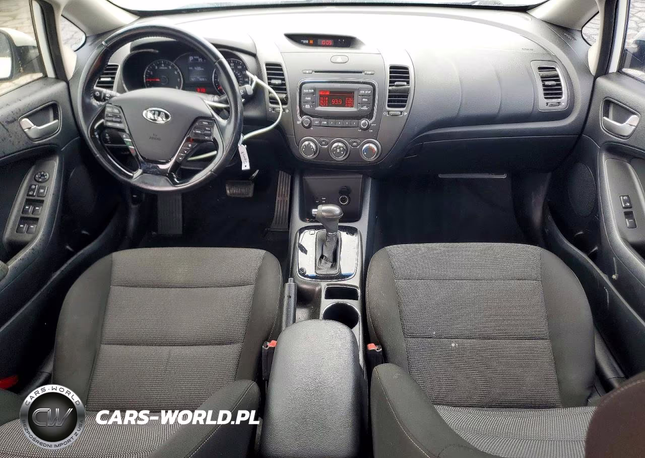 2017 Kia Forte Lx VIN:3KPFK4A7XHE075136 - 8