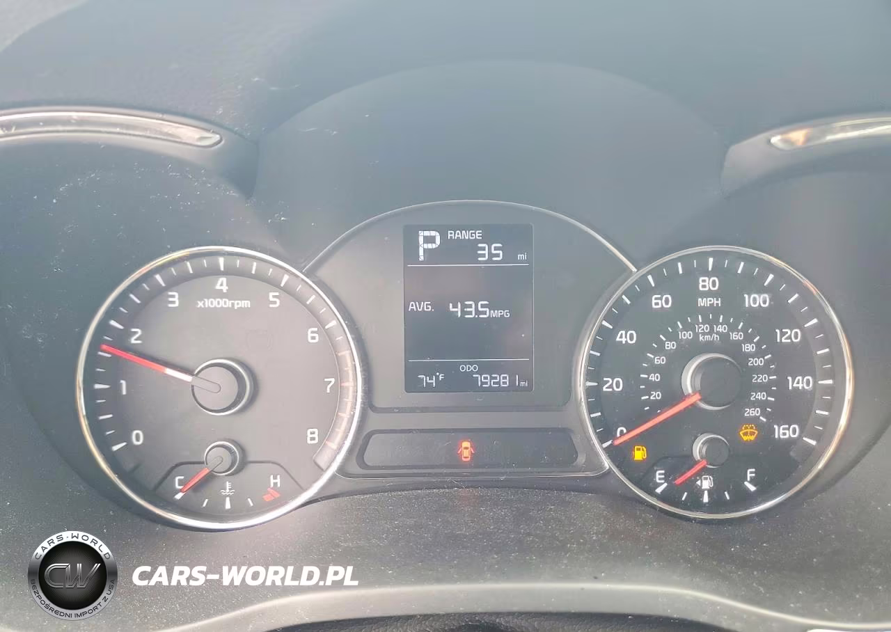 2017 Kia Forte Lx VIN:3KPFK4A7XHE075136 - 9