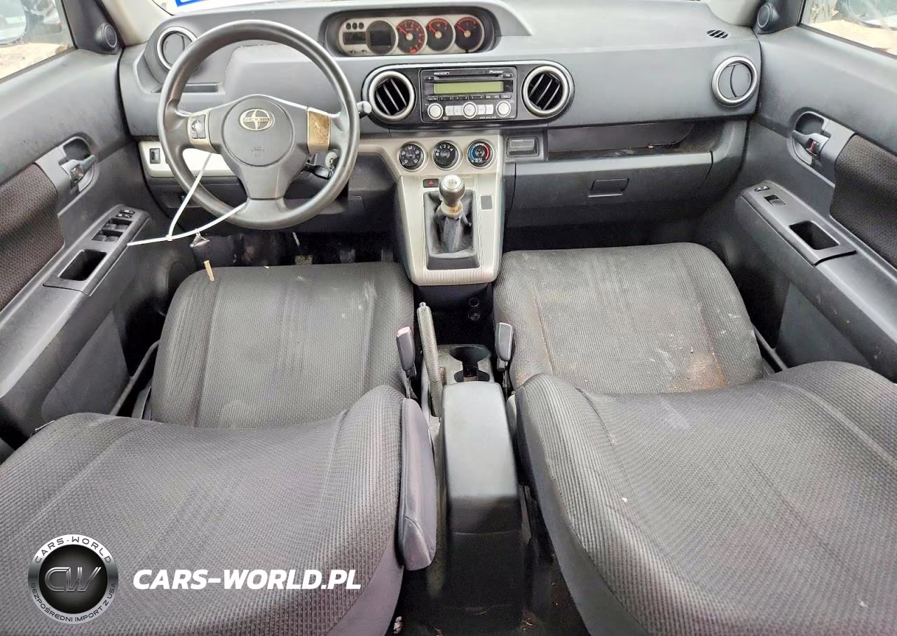 2008 Toyota Scion Xb VIN:JTLKE50E781010103 - 8