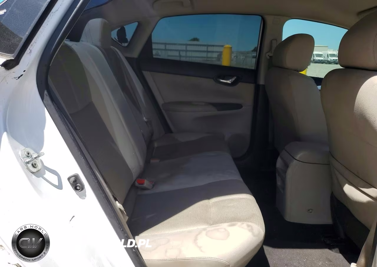 2017 Nissan Sentra S VIN:3N1AB7AP3HY219705 - 10