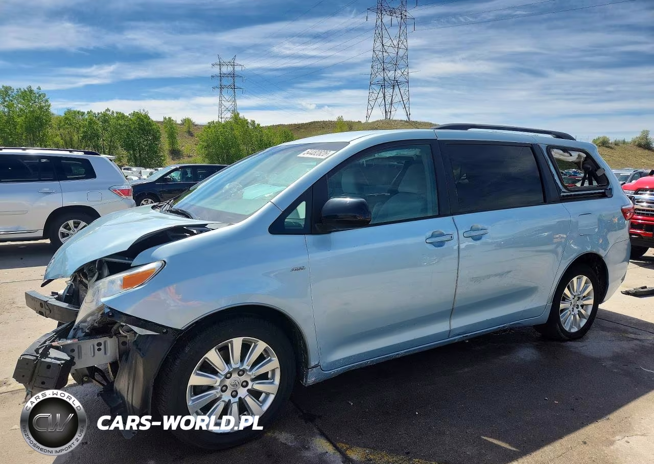 2016 Toyota Sienna Le
