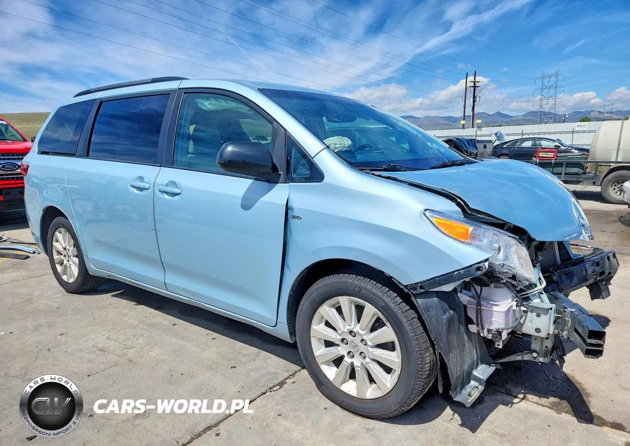 2016 Toyota Sienna Le VIN:5TDJK3DC9GS132024 - 4