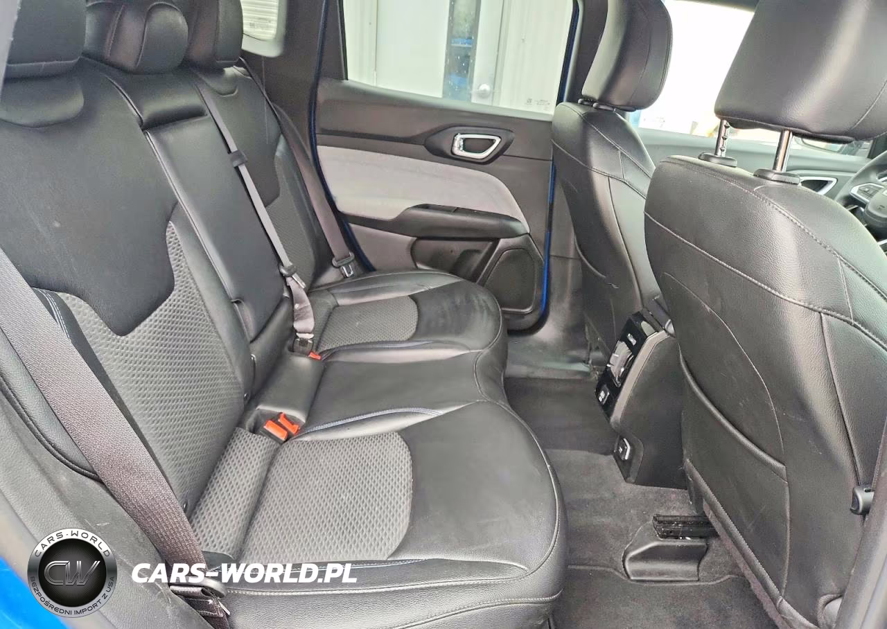 2024 Jeep Compass Latitude VIN:3C4NJDBN2RT133135 - 11