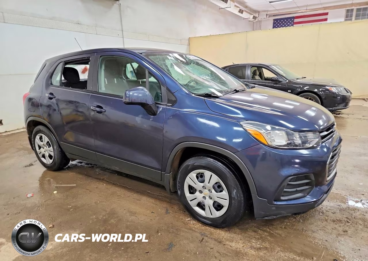 2018 Chevrolet Trax Ls VIN:3GNCJKSBXJL336237 - 4