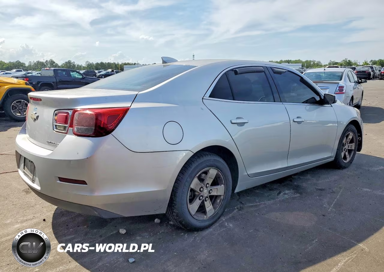 2015 Chevrolet Malibu 1Lt VIN:1G11C5SL9FF271931 - 3