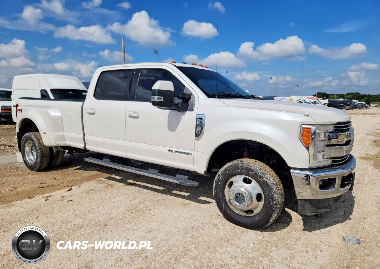 2017 Ford F350 Super Duty VIN:1FT8W3DTXHEE77881 - 4