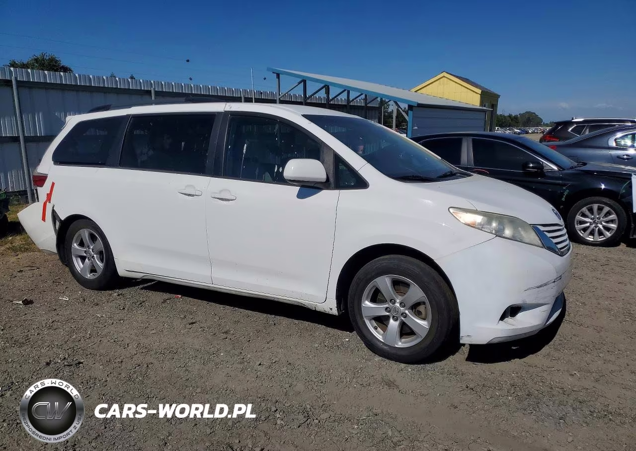 2016 Toyota Sienna Le VIN:5TDKK3DC0GS706031 - 4