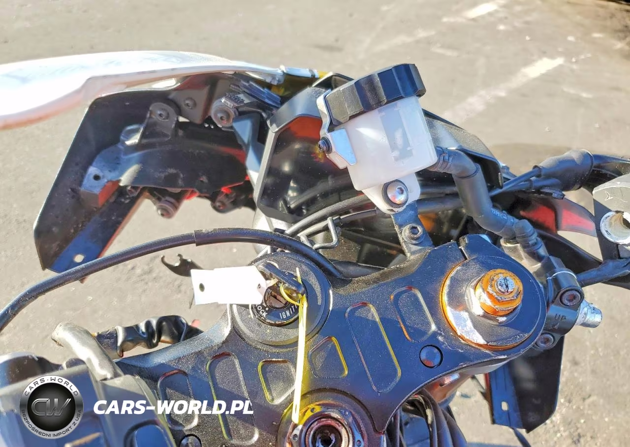 2022 Yamaha Yzfr7 VIN:JYARM38E2NA004576 - 7