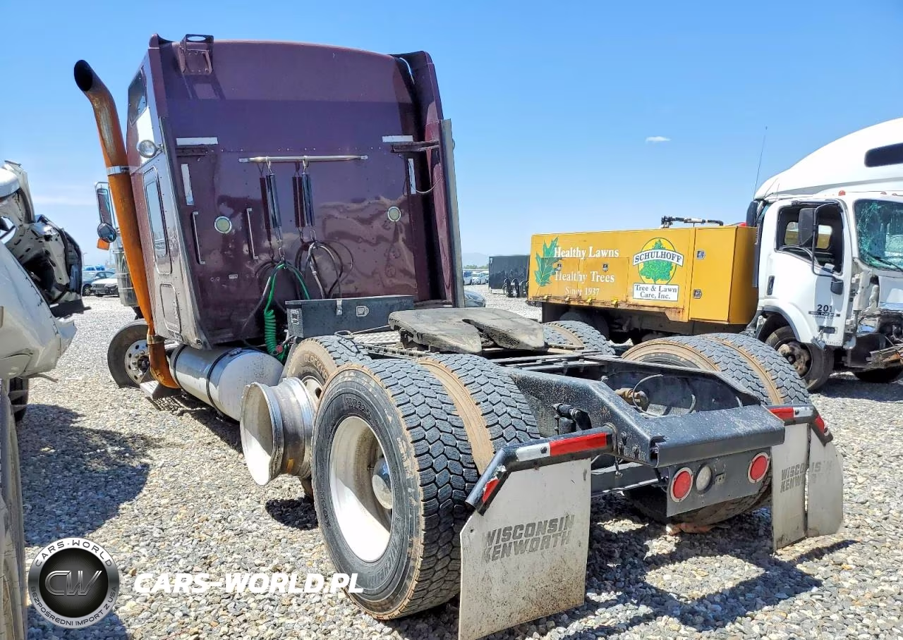 2004 Kenworth W900 Semi Truck VIN:1XKWDB9X24J051384 - 3