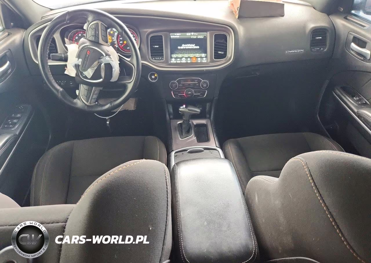 2019 Dodge Charger Scat Pack VIN:2C3CDXGJ6KH688792 - 8