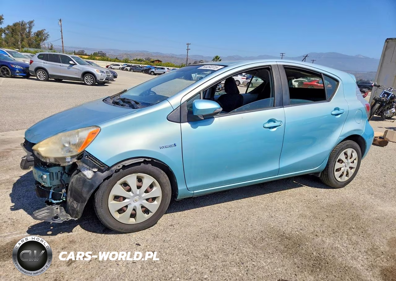 2012 Toyota Prius C Three – zdjęcie 1 z 12