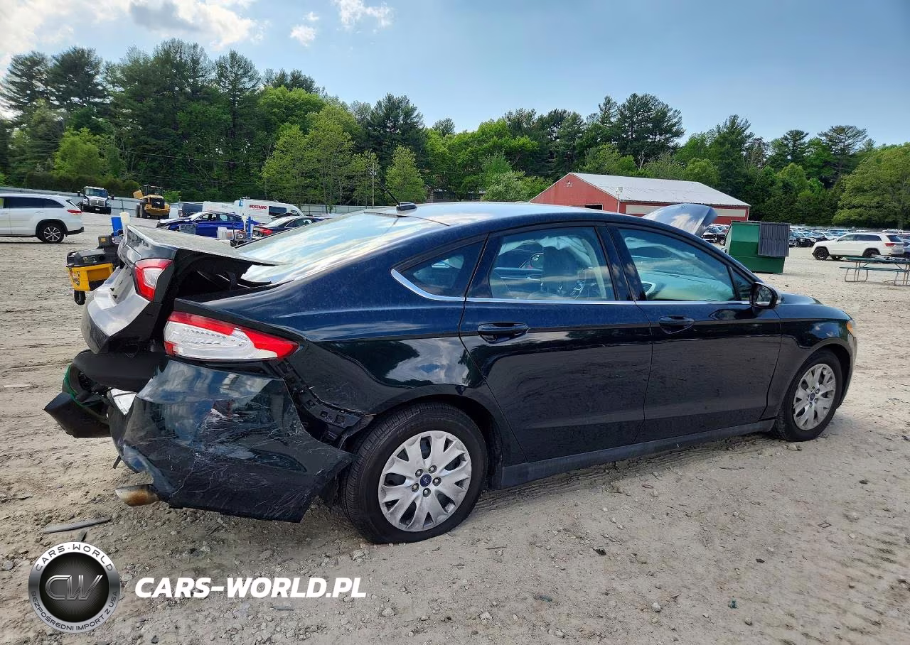 2014 Ford Fusion S VIN:3FA6P0G70ER250151 - 3