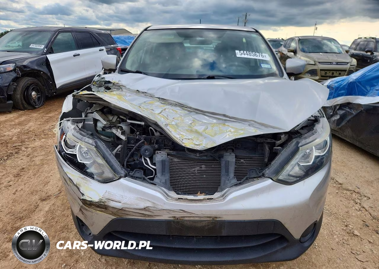 2017 Nissan Rogue Sport S VIN:JN1BJ1CP6HW012105 - 5