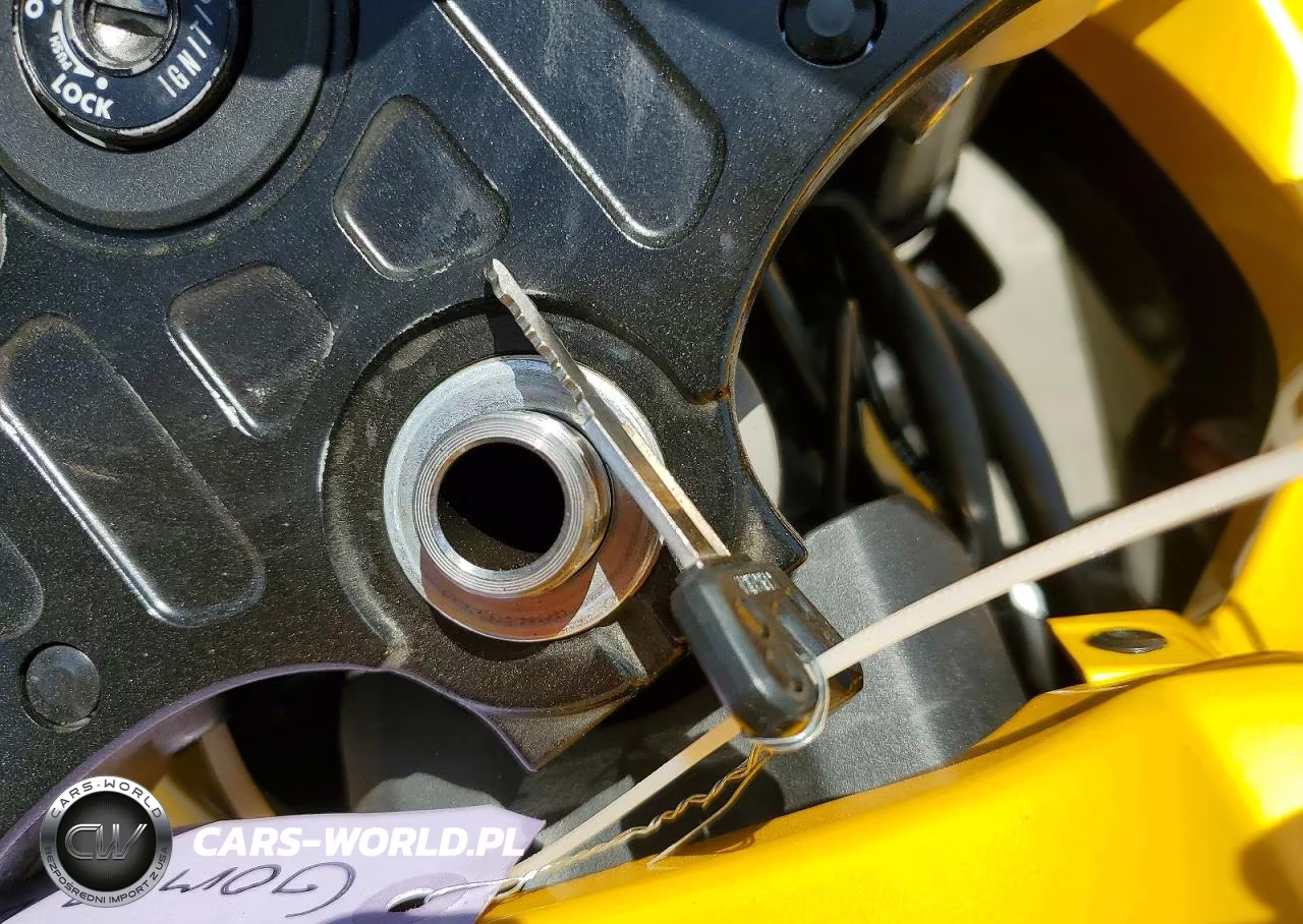 2025 Yamaha Yzfr7 VIN:JYARM38Y7SA004210 - 8