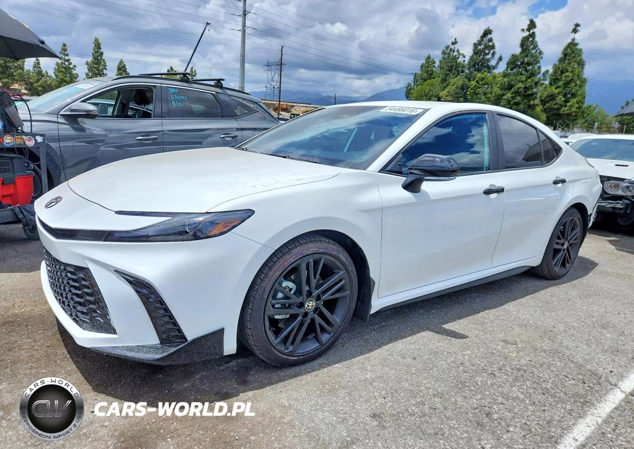 2026 Toyota Camry Nightshade – zdjęcie 1 z 12