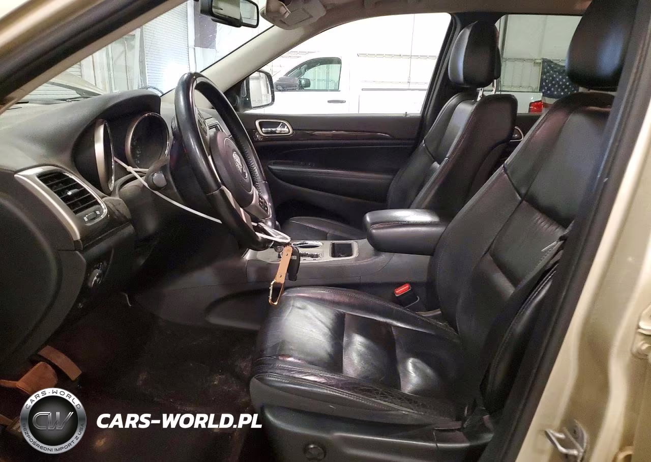 2011 Jeep Grand Cherokee Laredo VIN:1J4RR4GG4BC740928 - 7