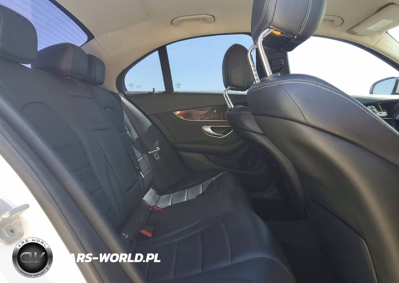 2015 Mercedes-Benz C 300 4Matic VIN:55SWF4KB6FU054779 - 10