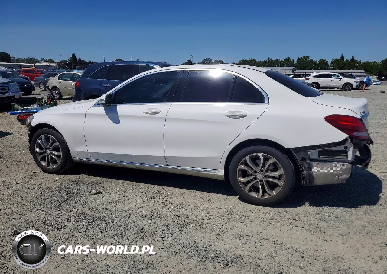 2015 Mercedes-Benz C 300 4Matic VIN:55SWF4KB6FU054779 - 2